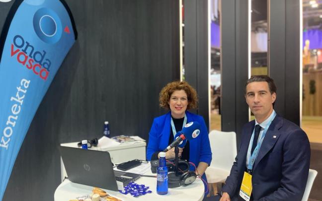 Xabier Otxandiano en el set de Onda Vasca, esta mañana, en Fitur