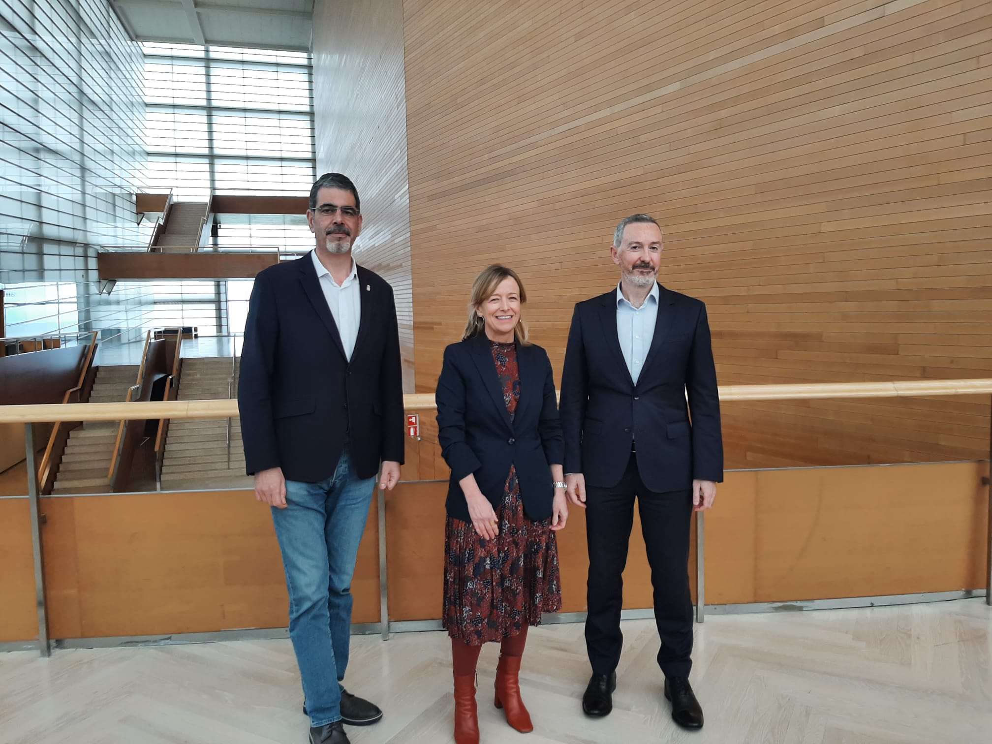 Eneko Goia, Eider Mendoza e Iker Goikoetxea, en la presentación esta mañana del balance 2023 de la actividad del Kursaal y el Palacio Miramar