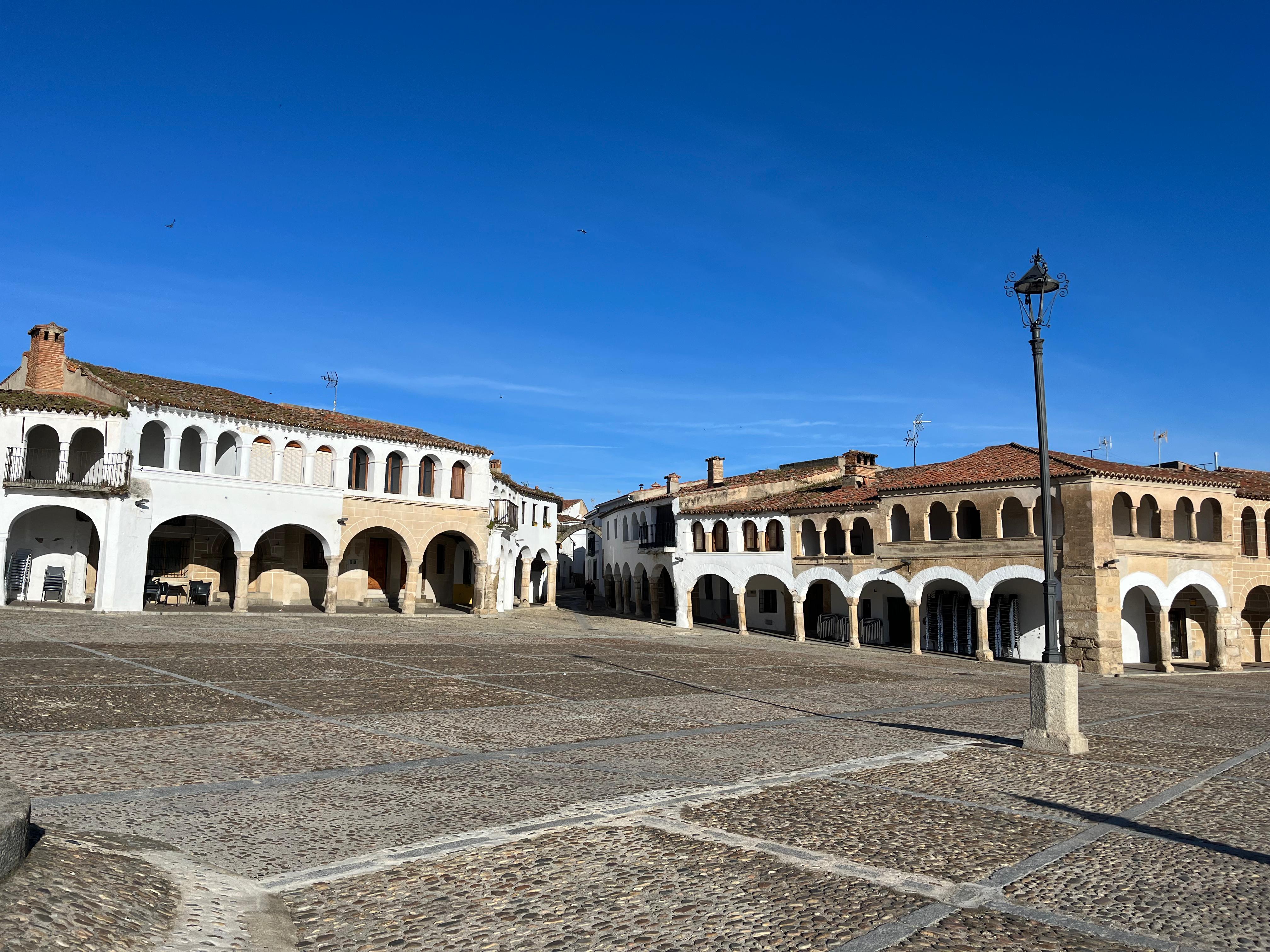 Plaza porticada de Garrovillas de Alconétar, en Cáceres