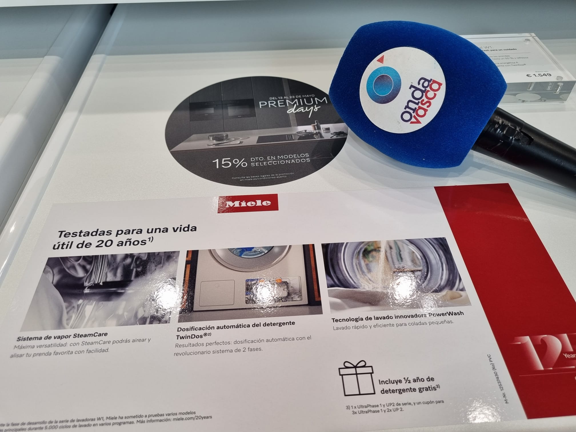 Cartel de los Premium Days de Miele