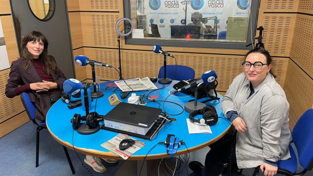 Uxue Arrieta y Ainara Elgoibar de la cooperativa Tractora