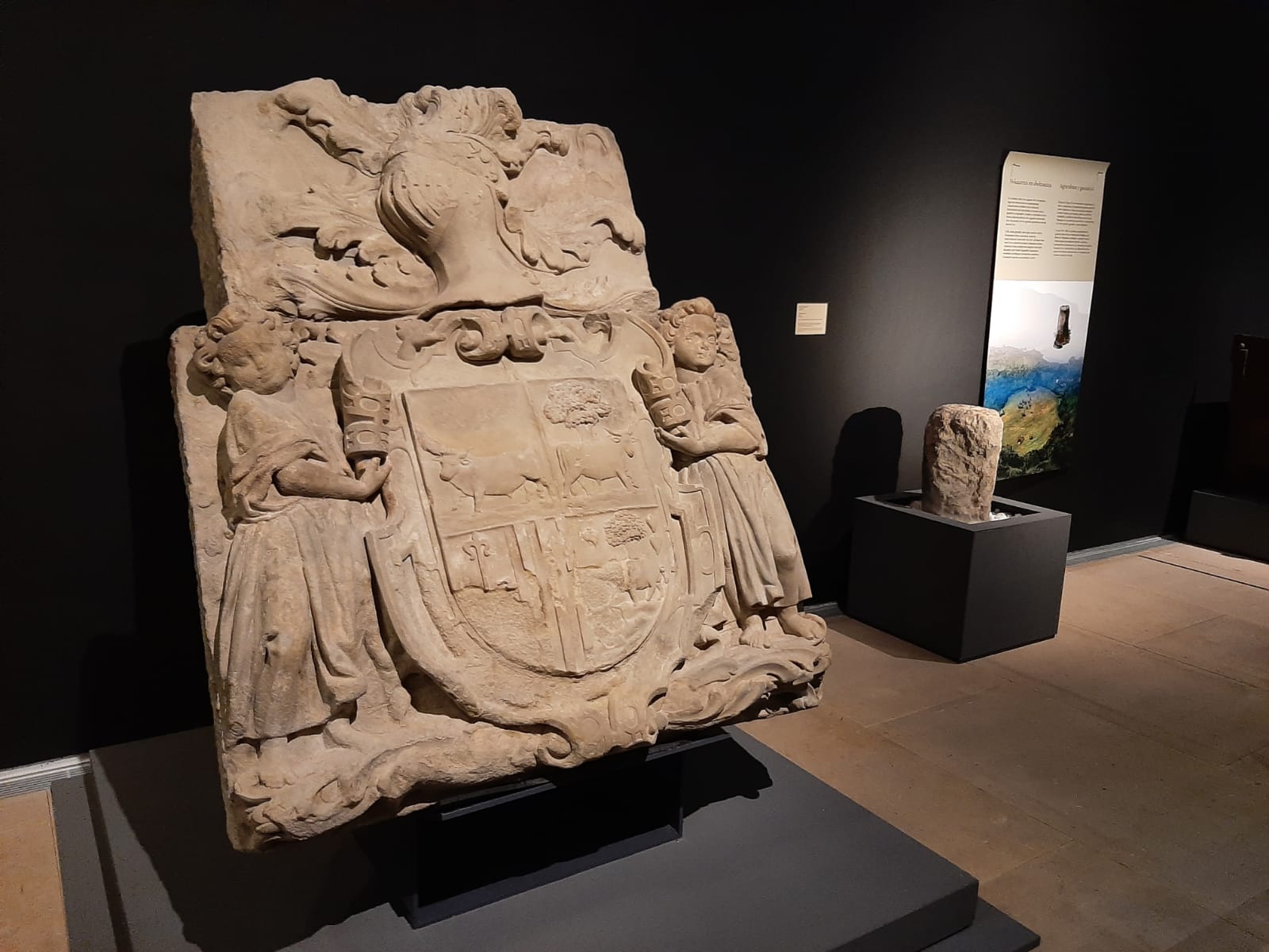 El escudo de piedra de los Idiaquez El escudo de piedra de los Idiaquez