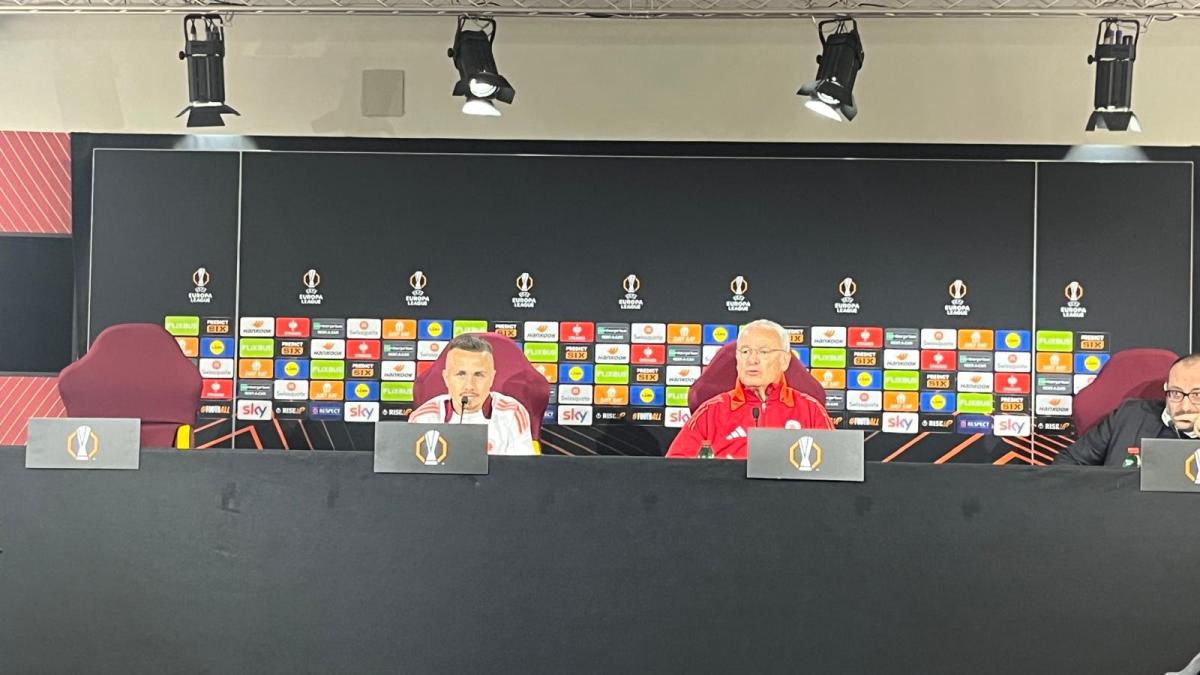 Imagen de la rueda de prensa de la AS Roma en la previa del duelo ante el Athletic / Onda Vasca