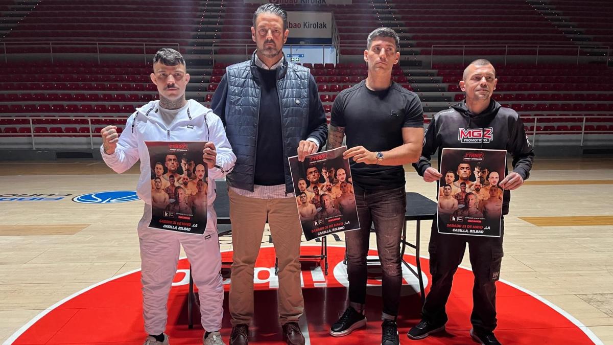 Igor San Román y Txutxi del Valle posan junto a Fernando Gago y Asier Fighter 