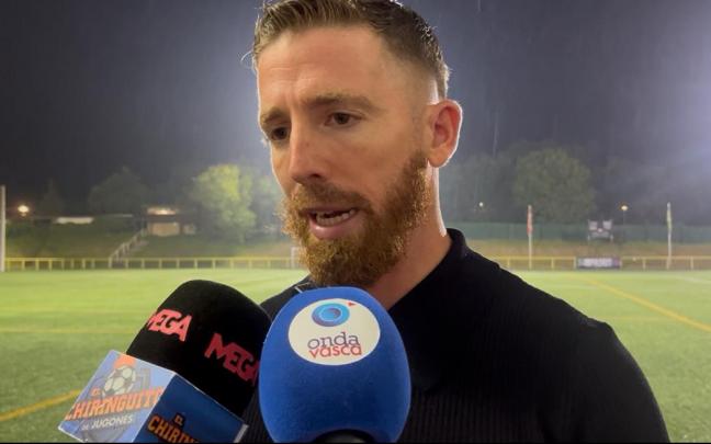 Iker Muniain en su debut oficial con el Derio