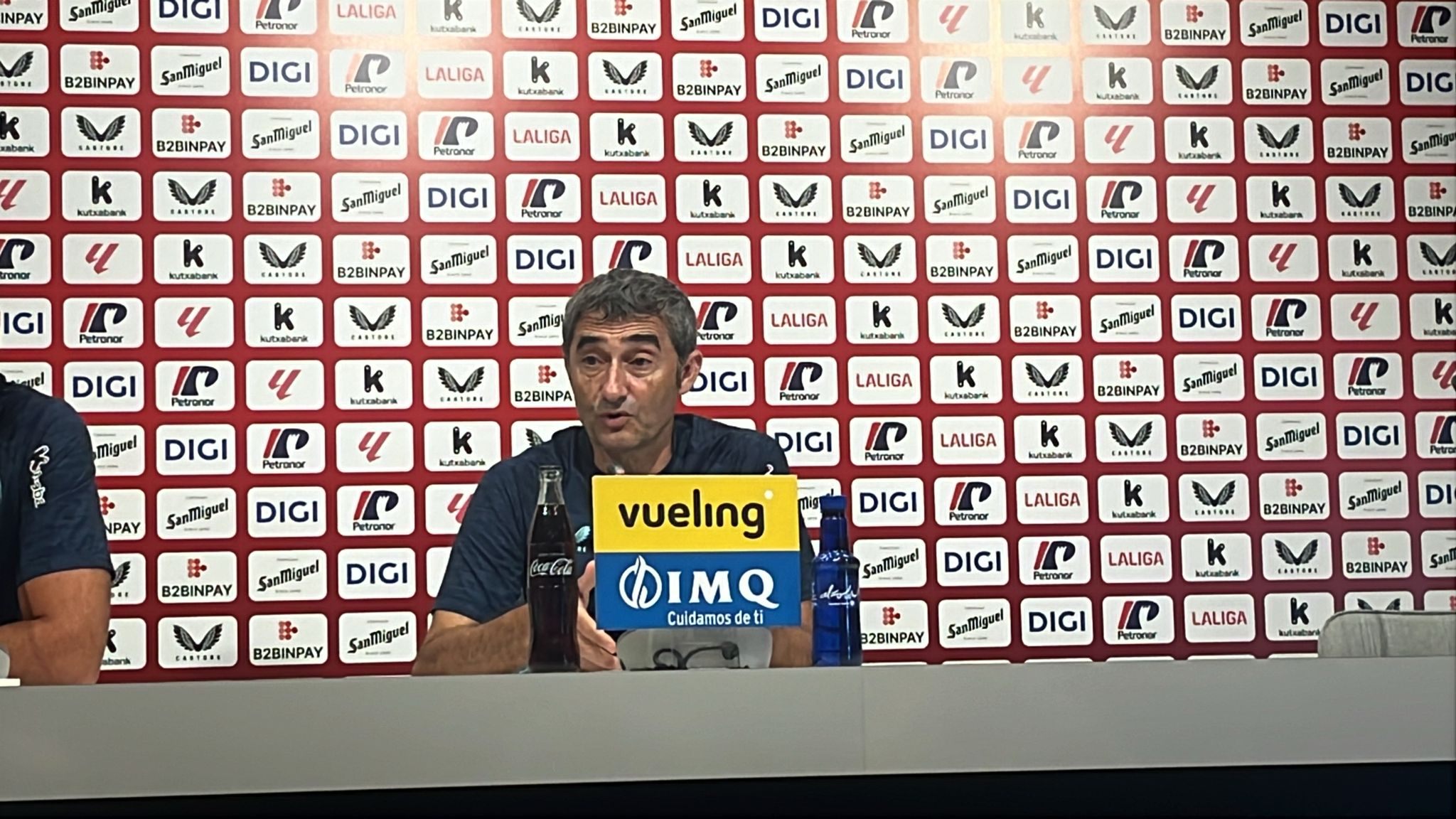Ernesto Valverde durante su comparecencia este mediodía en Lezama