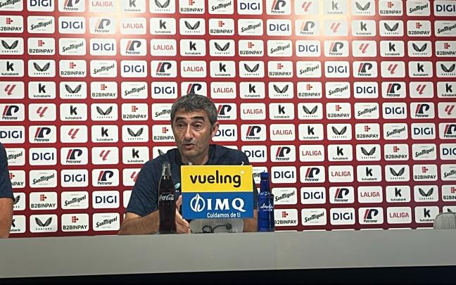 Ernesto Valverde durante su comparecencia este mediodía en Lezama Ernesto Valverde durante su comparecencia este mediodía en Lezama