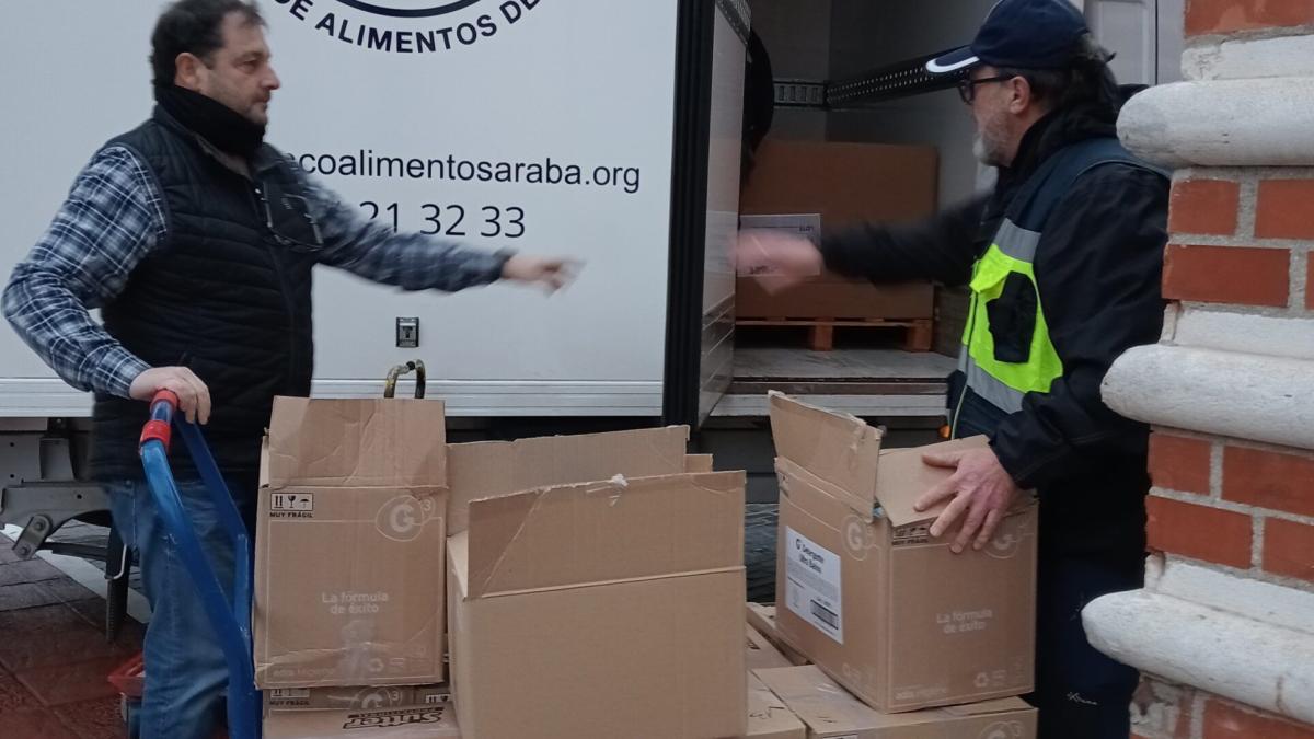 Camión del Banco de Alimentos de Araba. Foto: Ayuntamiento de Gasteiz