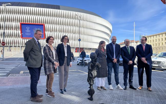 "Nahia" ya preside la llegada a San Mamés para la final de la Women´s Champions League "Nahia" ya preside la llegada a San Mamés para la final de la Women´s Champions League