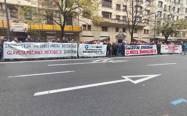 Manifestación en Bilbao de los trabajadores de Mecaner, Microdeco y Glavist Manifestación en Bilbao de los trabajadores de Mecaner, Microdeco y Glavista