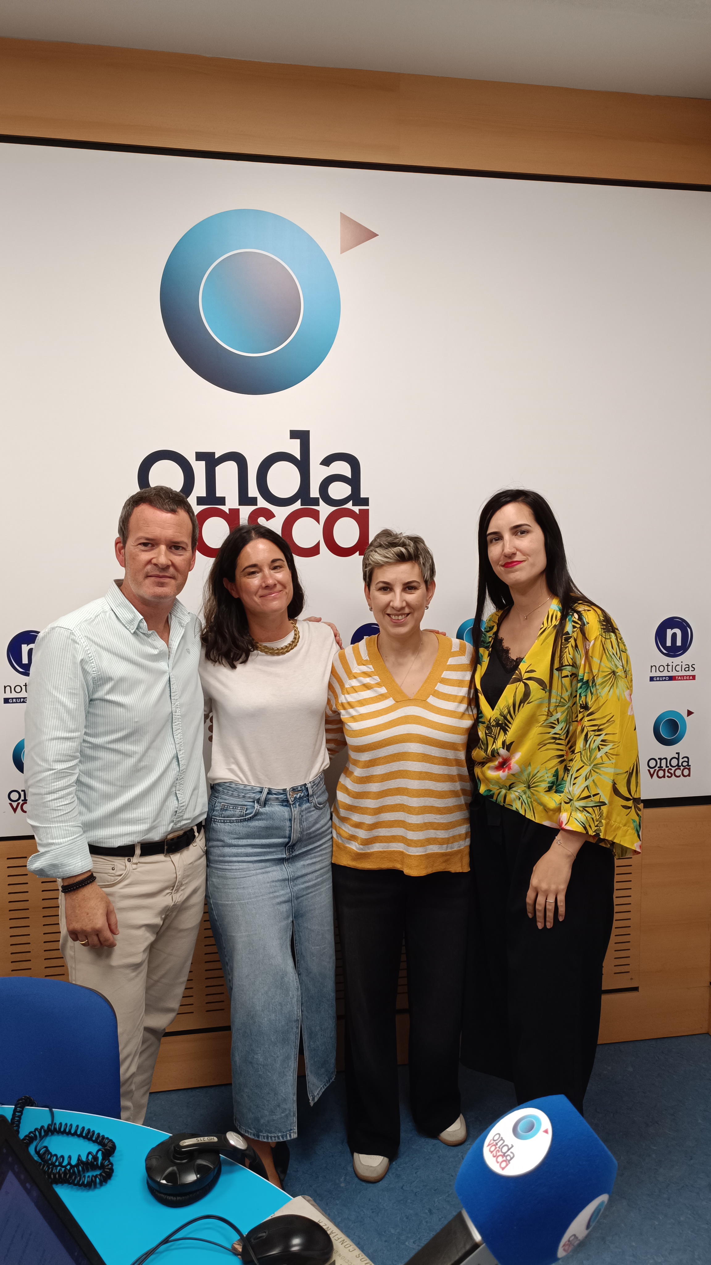 Sandra Martín y Ane Arieta-araunabeña, del podcast 'Ensambladas'