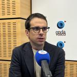 Pello Otxandiano en los estudios de Onda Vasca.