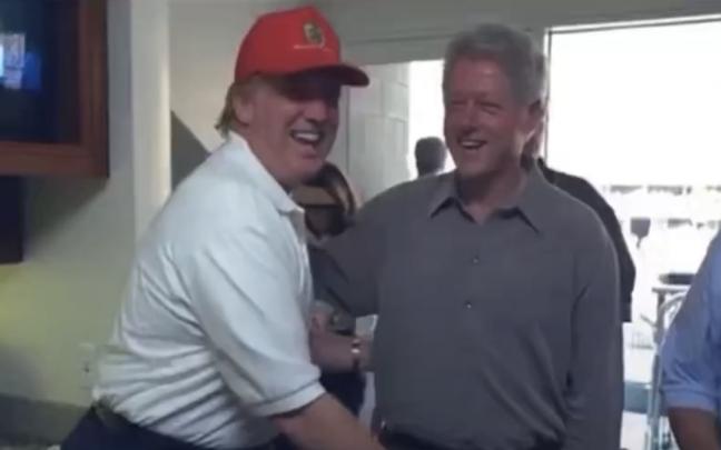 Captura de pantalla del vídeo viral de Donald Trump y Bill Clinton