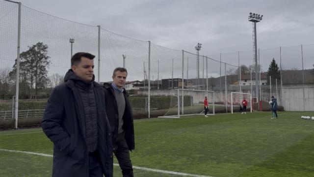 Jon Uriarte y Mikel González, presentes en el entrenamiento de hoy en Lezama