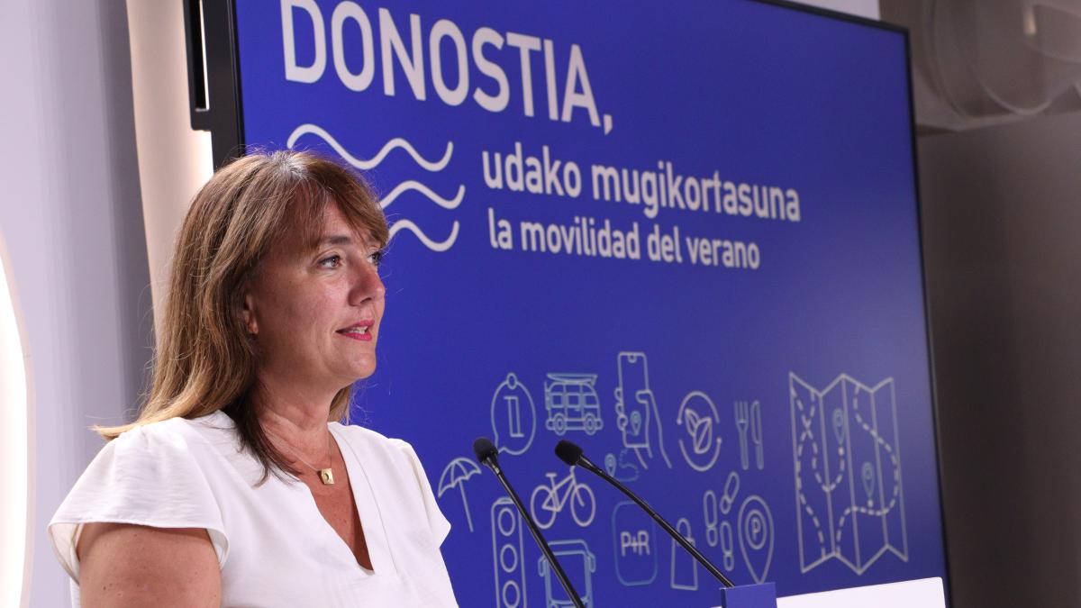 La concejala de movilidad y Transporte Sostenible, Olatz Yarza, en el balance sobre la movilidad de Donostia en el verano de 2024