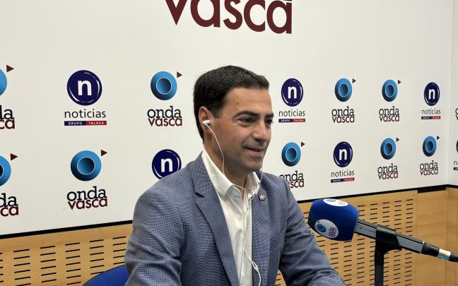 Imanol Pradales en los estudios de ONDA VASCA