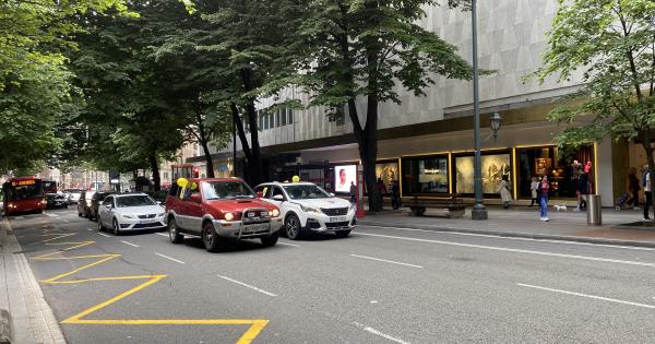 La Ertzaintza colapsa Bilbao. Foto: Leire Gayoso