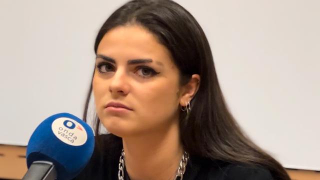 Lucía de la Puerta en los estudios de Onda Vasca