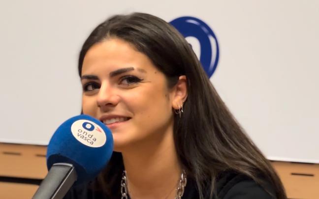 Lucía de la Puerta en los estudios de Onda Vasca Lucía de la Puerta en los estudios de Onda Vasca