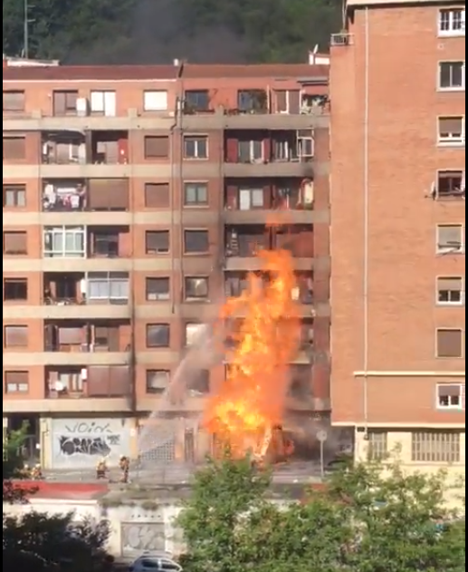 El incendio se ha originado en torno a las 9 y media de esta mañana