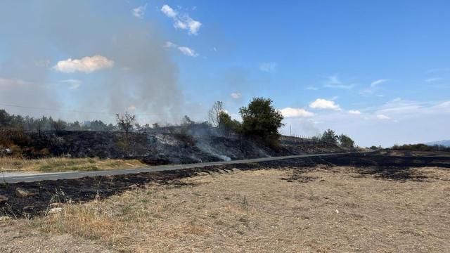 Un incendio en entre Zuazo de San Millán y Heredia moviliza a los bomberos de Álava Cedid