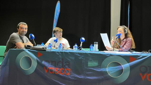 Jon Osa eta Andoni García Elaieneako irakasleak.