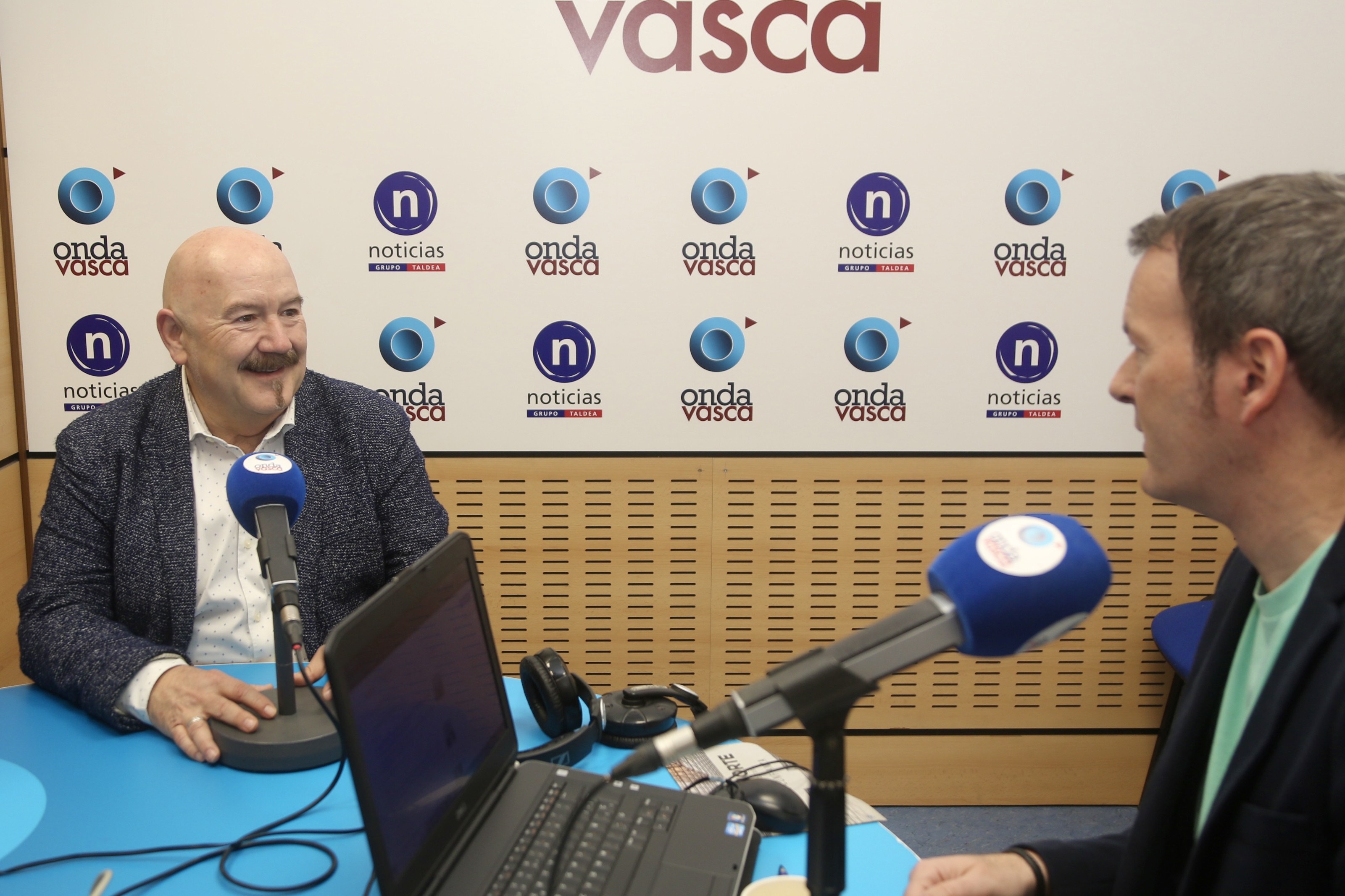 Iñigo Iturrate en los estudios de ONDA VASCA