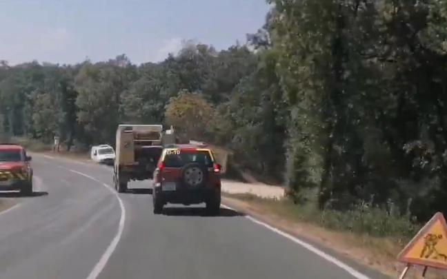 Bomberos de Álava y La Rioja han sofocado el fuego en Izki @BomberosEuskadi