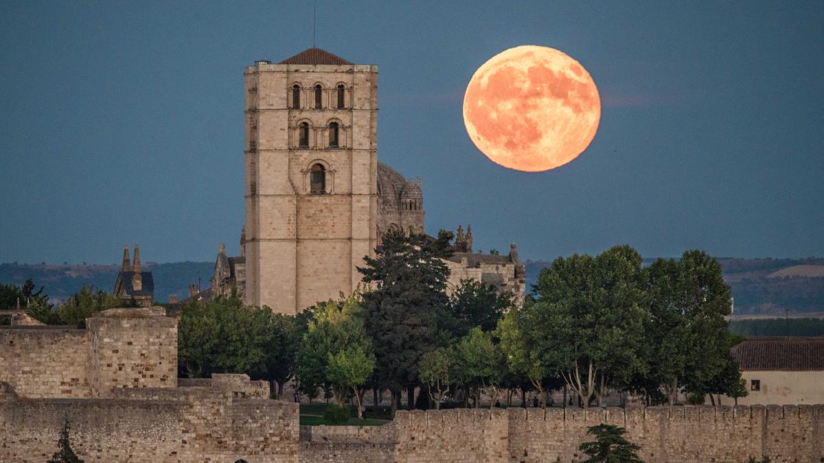 Exterior de la Catedral de Zamora.