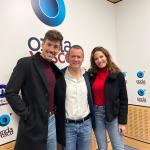Jessica Bueno y Luitingo en los estudios de Onda Vasca