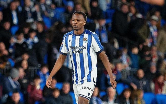 Job Ochieng fue el mejor ayer en Elche. RUBEN PLAZA