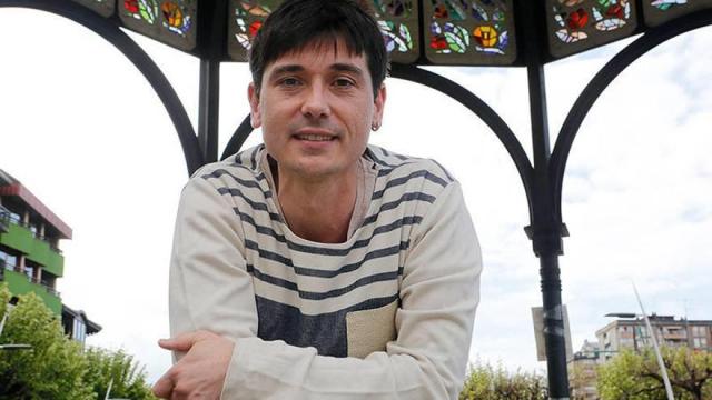 El bailarín y coreógrafo Jon Maya