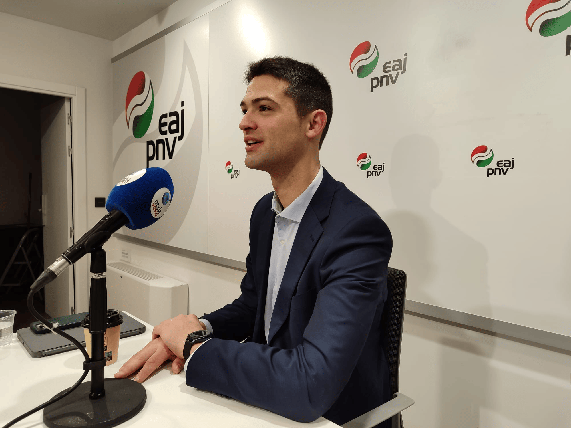 Joseba Díez Antxustegi en la sede de Gasteiz. ONDA VASCA