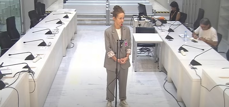 Miren Itxaso Zaldua, alias Sahatsa, contesta a las preguntas durante el juicio en la AN. Imagen: Audiencia Nacional (Youtube)