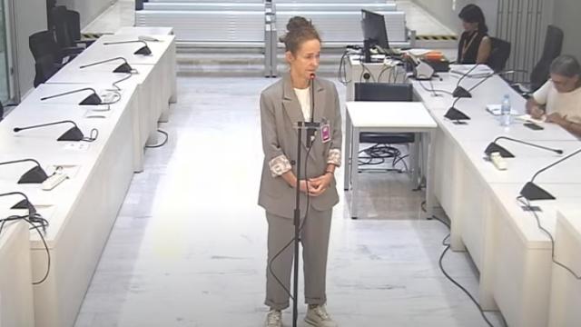 Miren Itxaso Zaldua, alias Sahatsa, contesta a las preguntas durante el juicio en la AN. Imagen: Audiencia Nacional (Youtube)