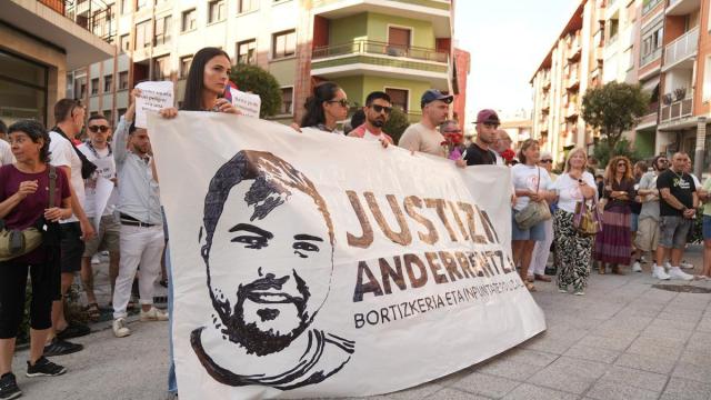 Momento de la manifestación en recuerdo a Ander. Markel Fernández