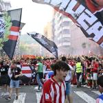 Imagen de archivo de una kalejira hacia San Mamés