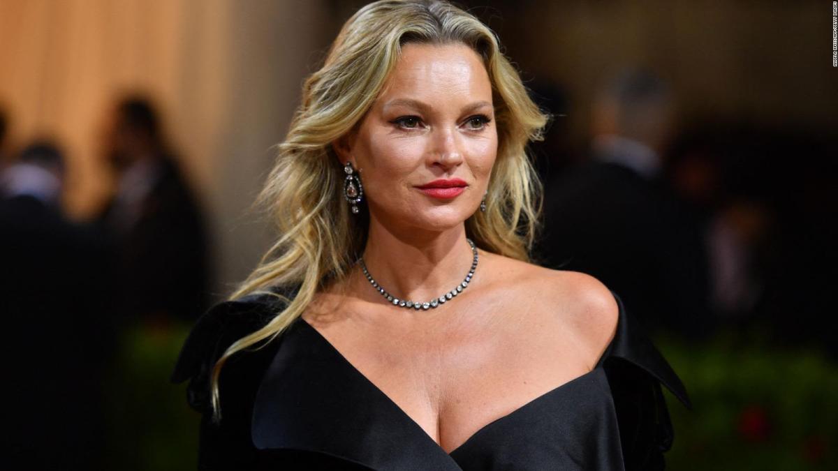 Kate Moss colabora con Zara para la próxima colección cápsula de navidad | Foto: CNN