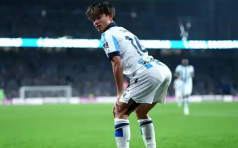 Take Kubo festeja el 2-0 contra el Athletic. / EFE