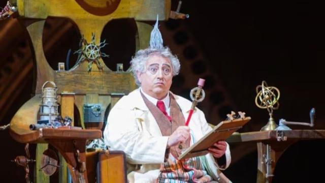 Espectáculo Kurios–Gabinete de Curiosidades del Circo del Sol. CIRQUEDUSOLEIL.COM Espectáculo Kurios–Gabinete de Curiosidades del Circo del Sol. CIRQUEDUSOLEIL.COM
