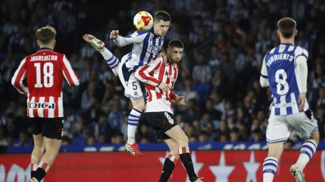 La Real y el Athletic se miden este domingo en San Mamés. N. G.