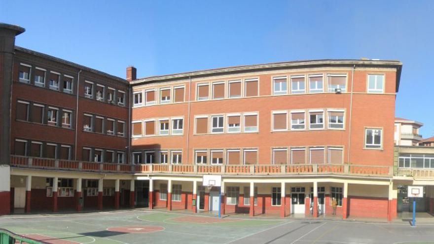 El trágico suceso ocurrió ayer por la tarde en el colegio La Salle de Sestao. 