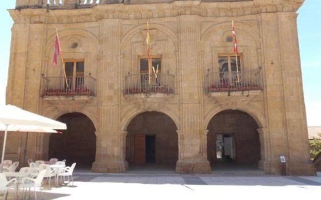 El Ayuntamiento de Labastida. REDACCIÓN DNA El Ayuntamiento de Labastida. REDACCIÓN DNA
