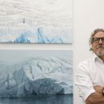 JesÚs Mari Lazkano, con una de las obras fruto de su viaje al Ártico | Imagen: Ruben Plaza