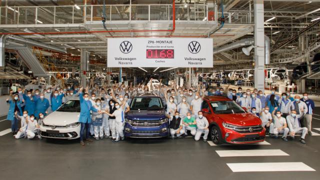 Empleados de Volkswagen Navarra celebran la consecución del Automotive Lean Production Award. Foto: VW Navarra