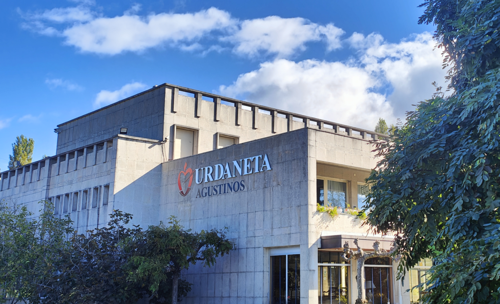 Colegio Urdaneta que el Papa León XIV visitó en 2004