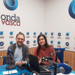 Luis de la Herrán con Iranzu Calvo en los estudios de ONDA VASCA