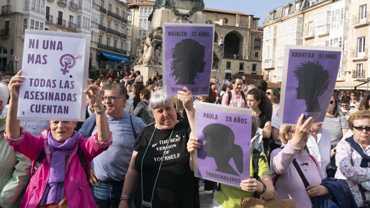 Concentración en Vitoria-Gasteiz tras el asesinato de Maialen. Álex Larretxi.