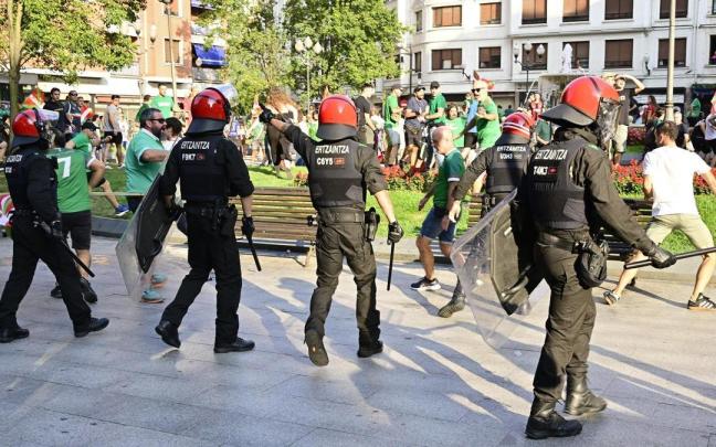 Manifestación en Bilbao para reivindicar la oficialidad de la Euskal Selekzioa. Oskar González