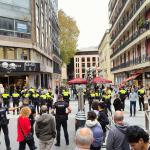 Gran despliegue policial en Bilbao por un decomiso a la fuga | Foto: Deia